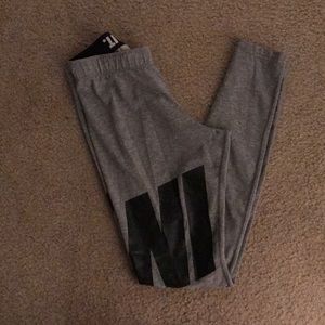 Woman’s Nike leggings